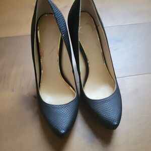 Elegant Black Textured Women's Heels